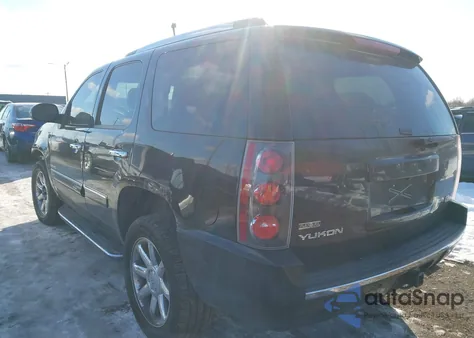 2011 GMC Yukon Denali z USA, uszkodzony, nr VIN 1GKS2EEF8BR352274
